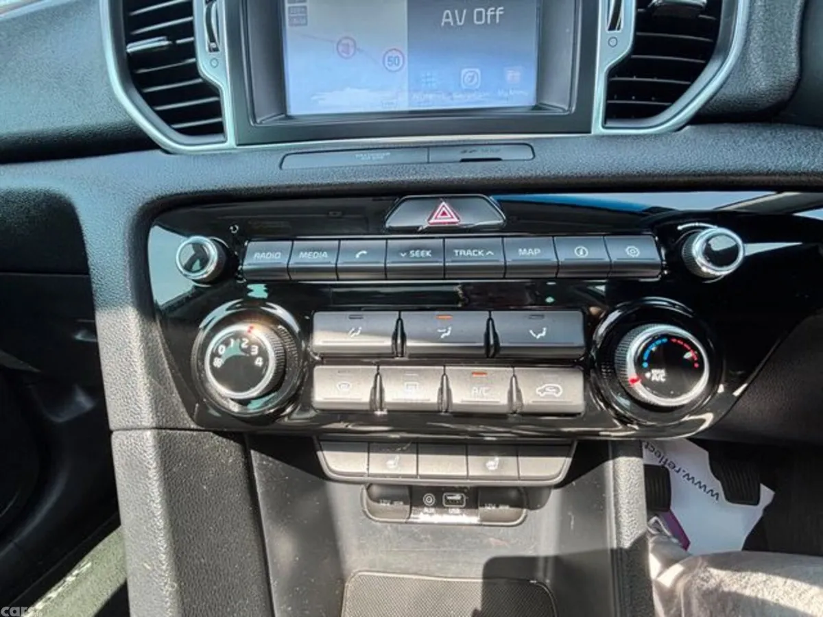 Kia Sportage MPV, Diesel, 2017, White