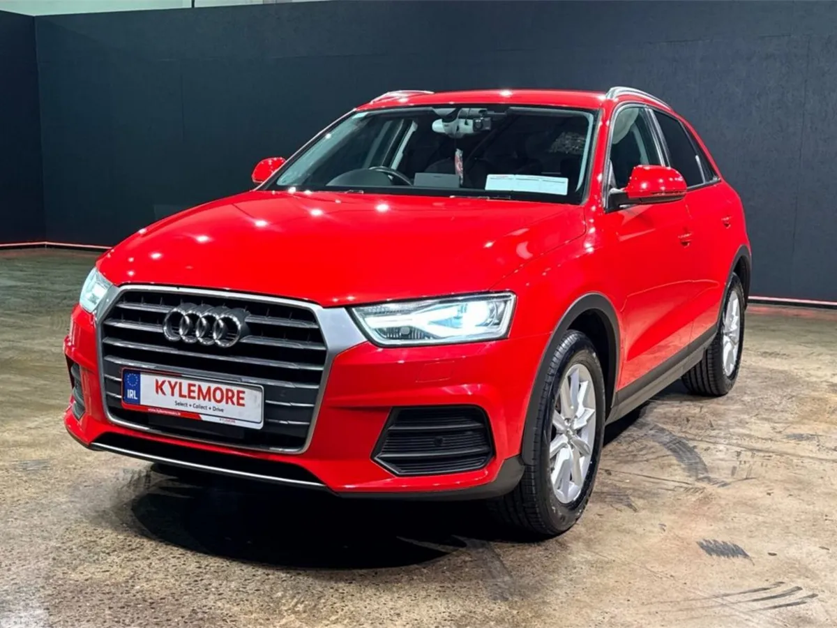 Audi Q3 SUV, Petrol, 2015, Red