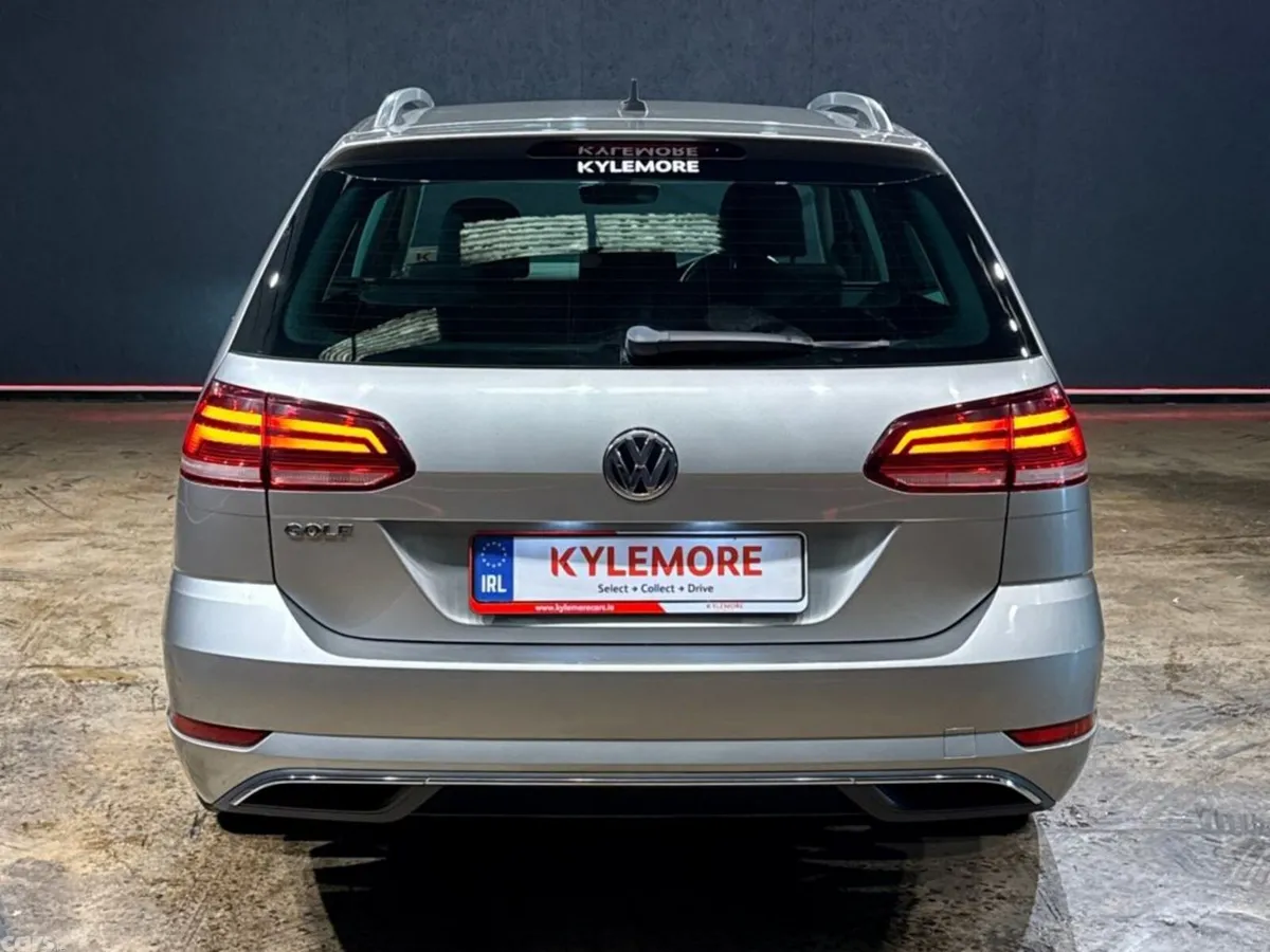 Volkswagen Golf Estate, Petrol, 2019, Silver