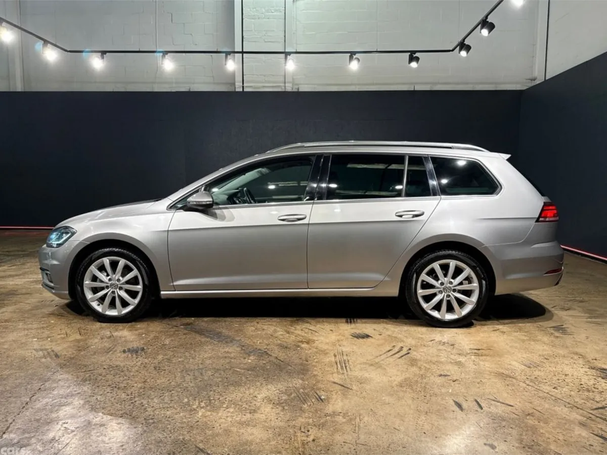 Volkswagen Golf Estate, Petrol, 2019, Silver
