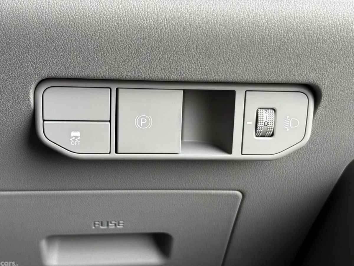 Kia PV5 Van, Electric, 2027, Blue