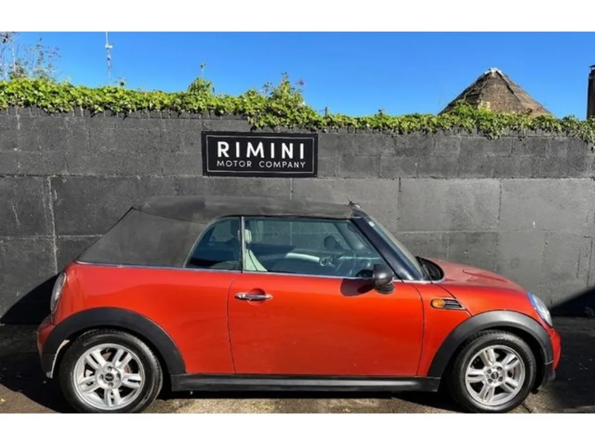 Mini Cooper Convertible, Petrol, 2012, Orange