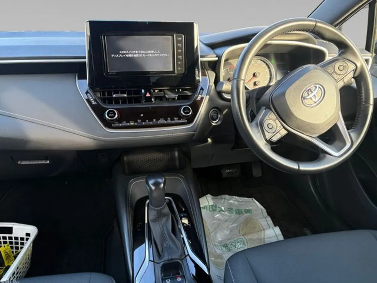 Toyota Corolla Hatchback, Petrol, 2018, Black