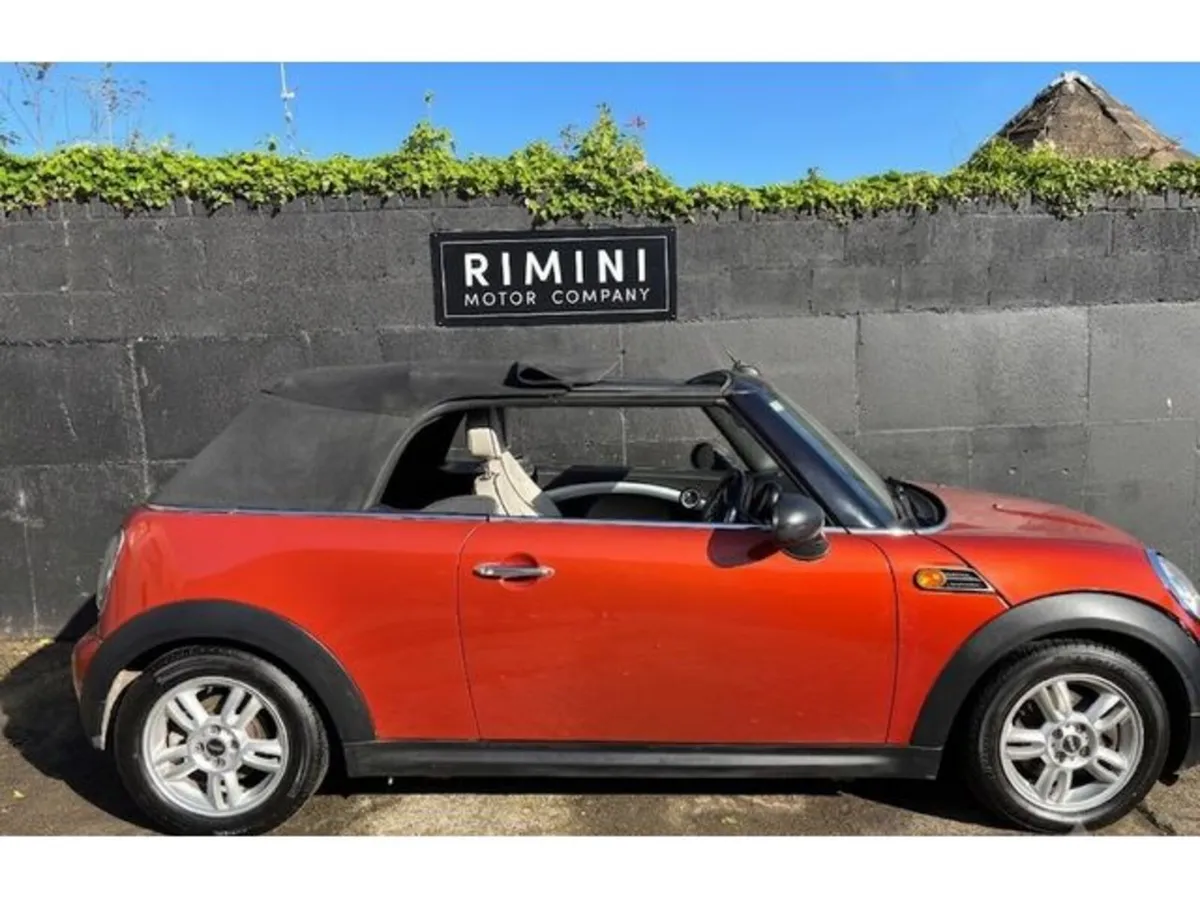 Mini Cooper Convertible, Petrol, 2012, Orange