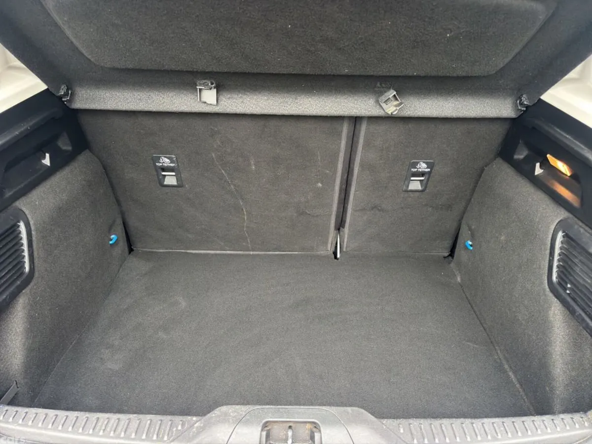 Ford Focus Hatchback, Diesel, 2020, Blue