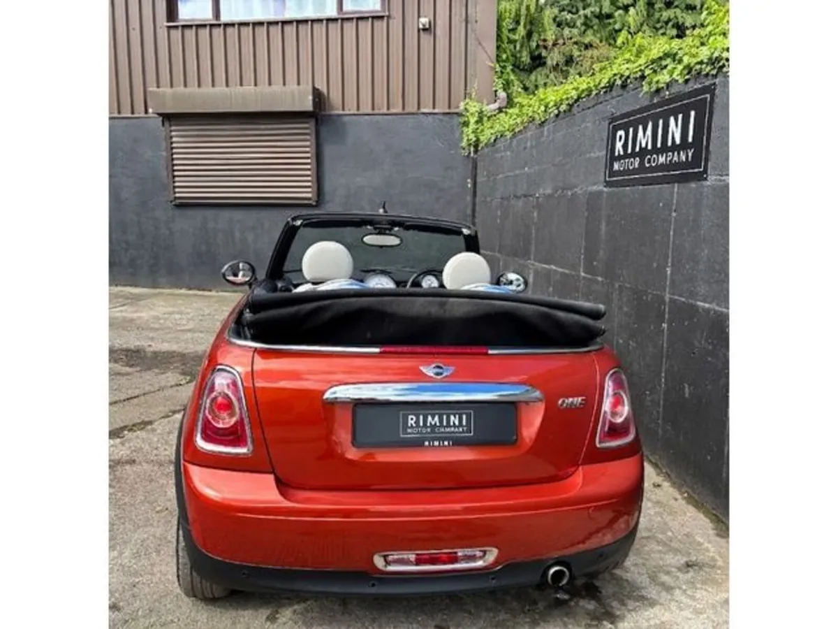 Mini Cooper Convertible, Petrol, 2012, Orange