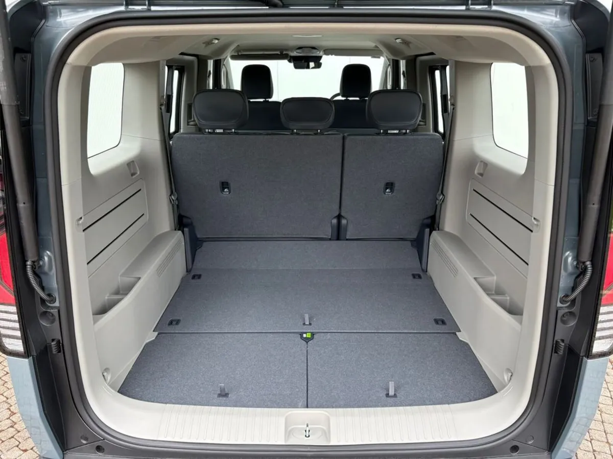 Kia PV5 Van, Electric, 2027, Blue