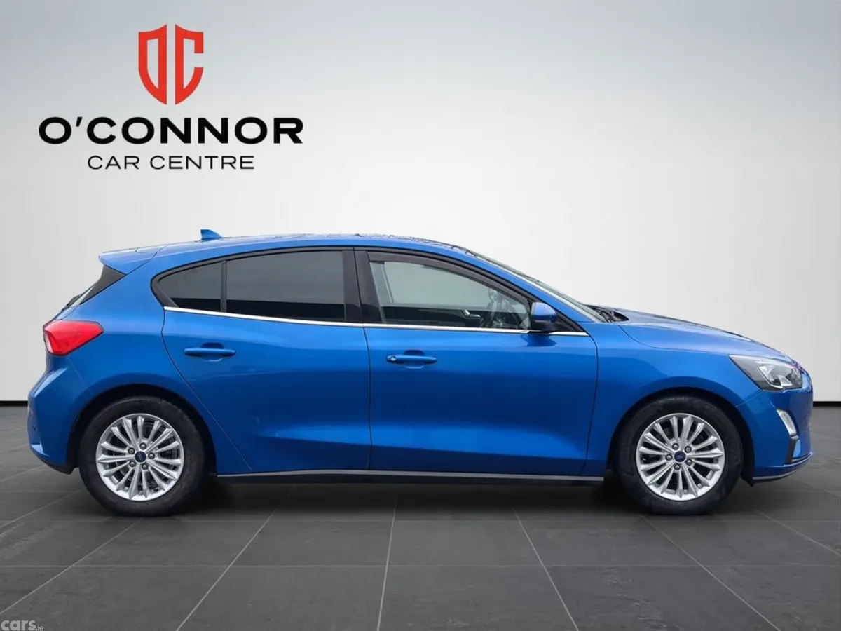 Ford Focus Hatchback, Diesel, 2020, Blue