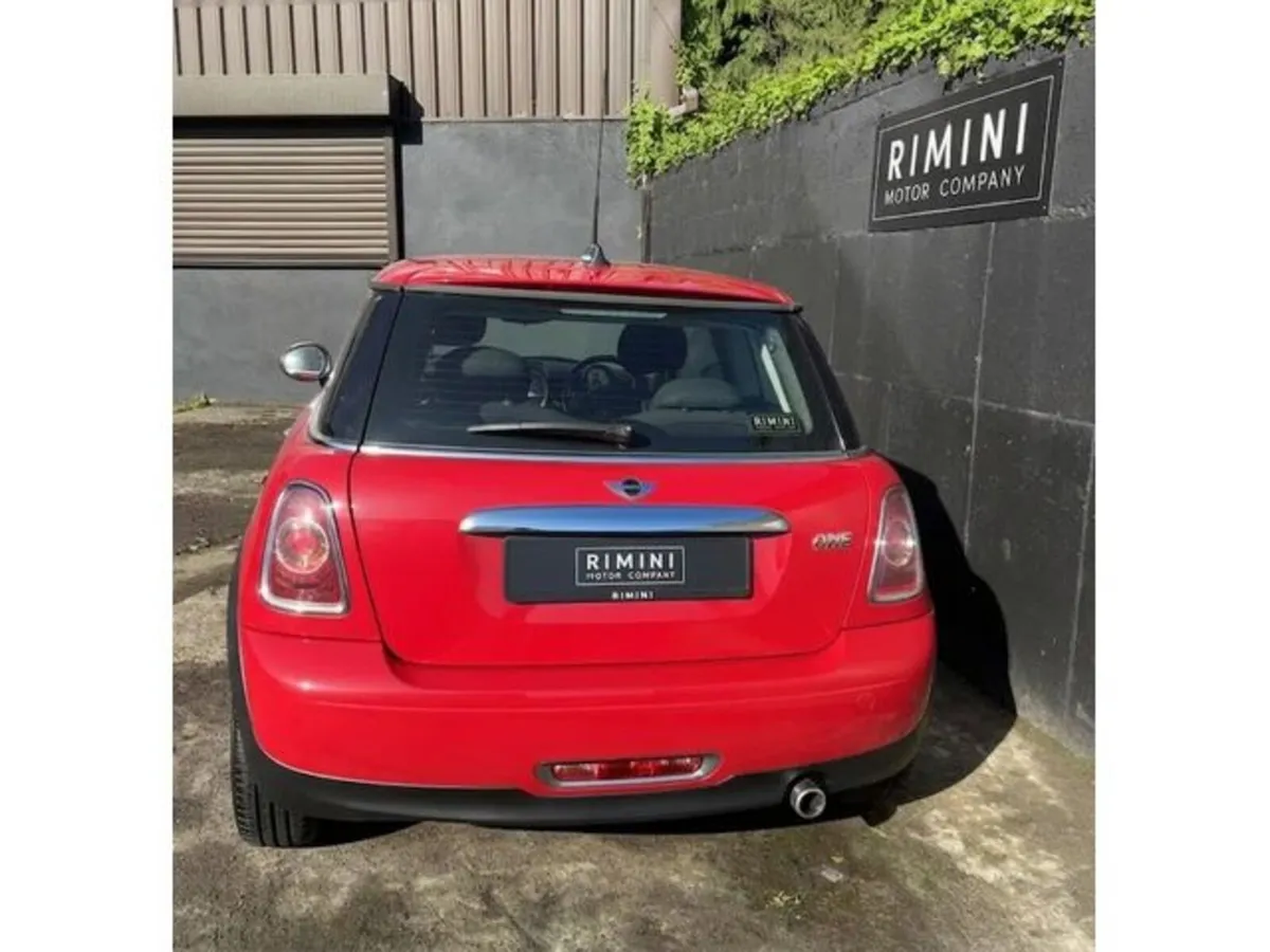 Mini Cooper Hatchback, Petrol, 2012, Red