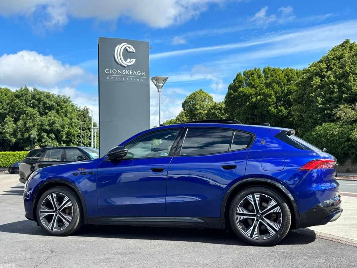 Maserati Other Estate, Electric, 2024, Blue