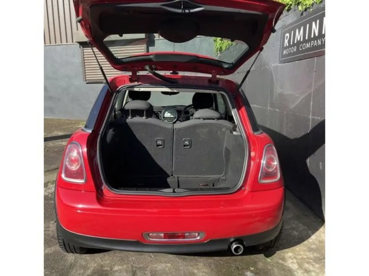 Mini Cooper Hatchback, Petrol, 2012, Red