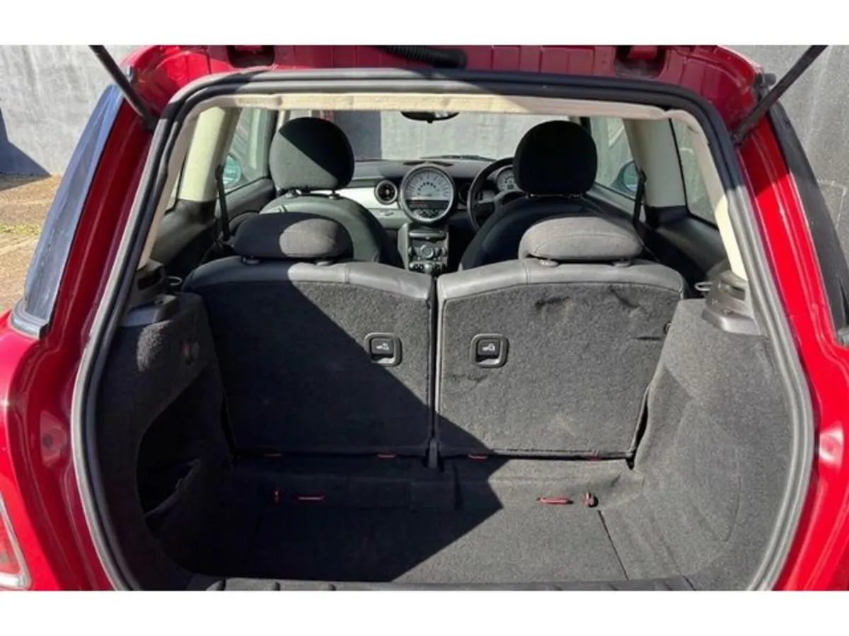 Mini Cooper Hatchback, Petrol, 2012, Red