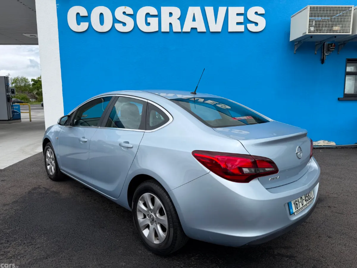 Opel Astra Saloon, Diesel, 2016, Silver