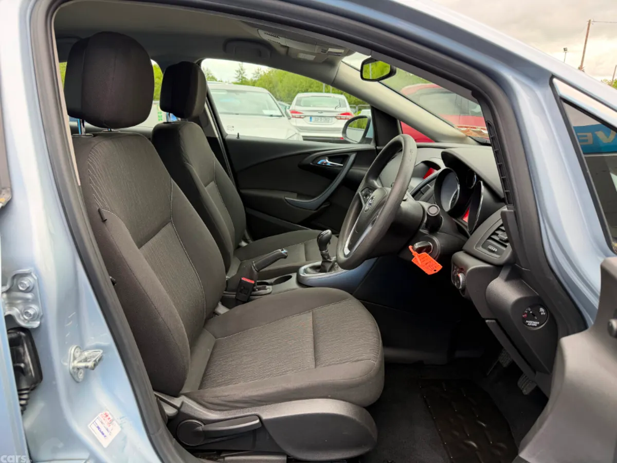 Opel Astra Saloon, Diesel, 2016, Silver