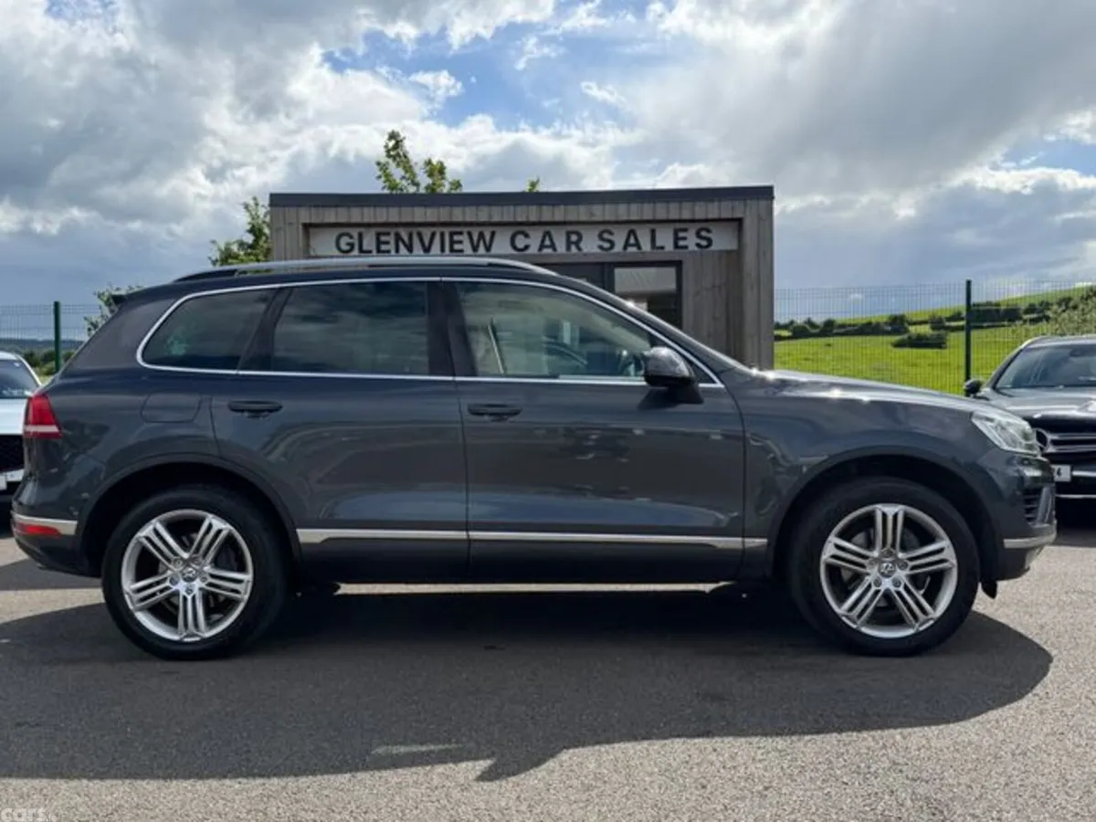 Volkswagen Touareg SUV, Diesel, 2016, Grey
