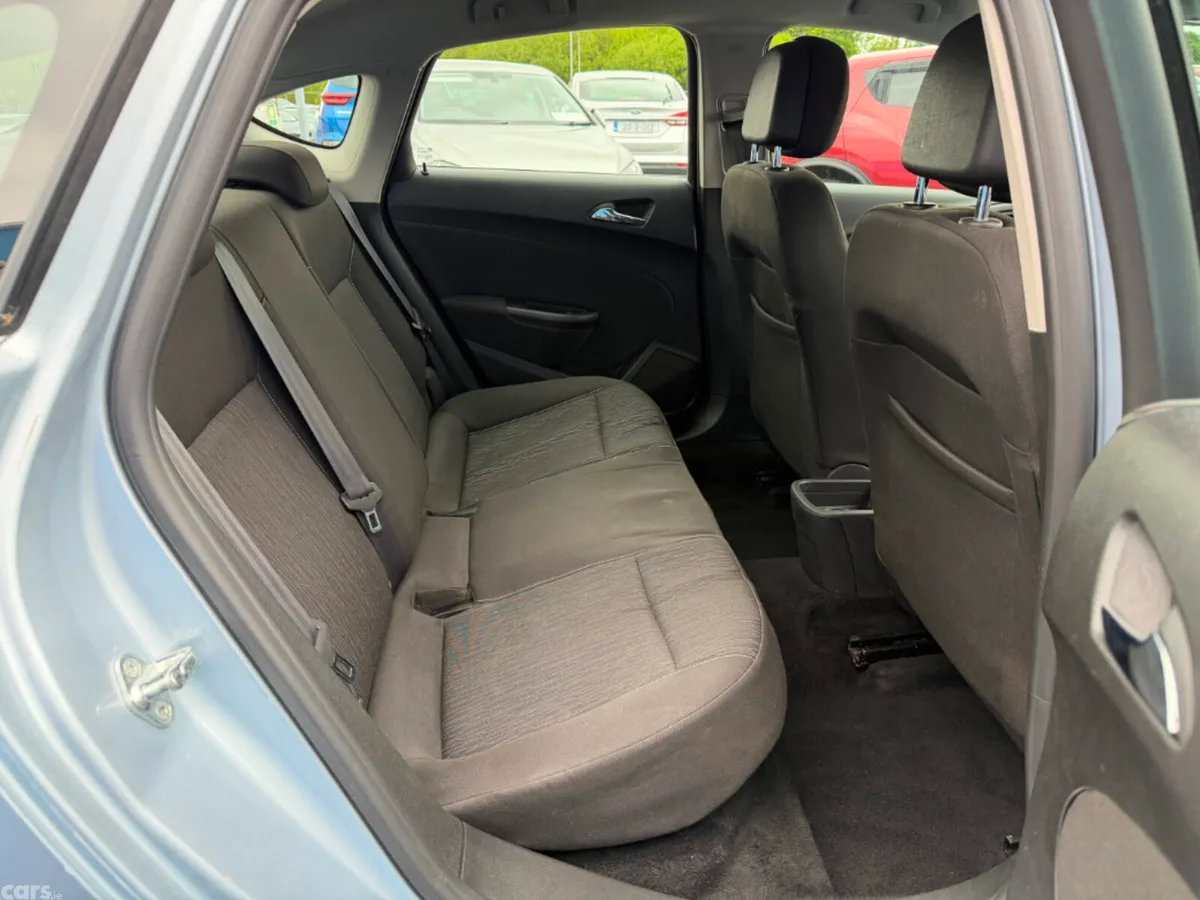 Opel Astra Saloon, Diesel, 2016, Silver