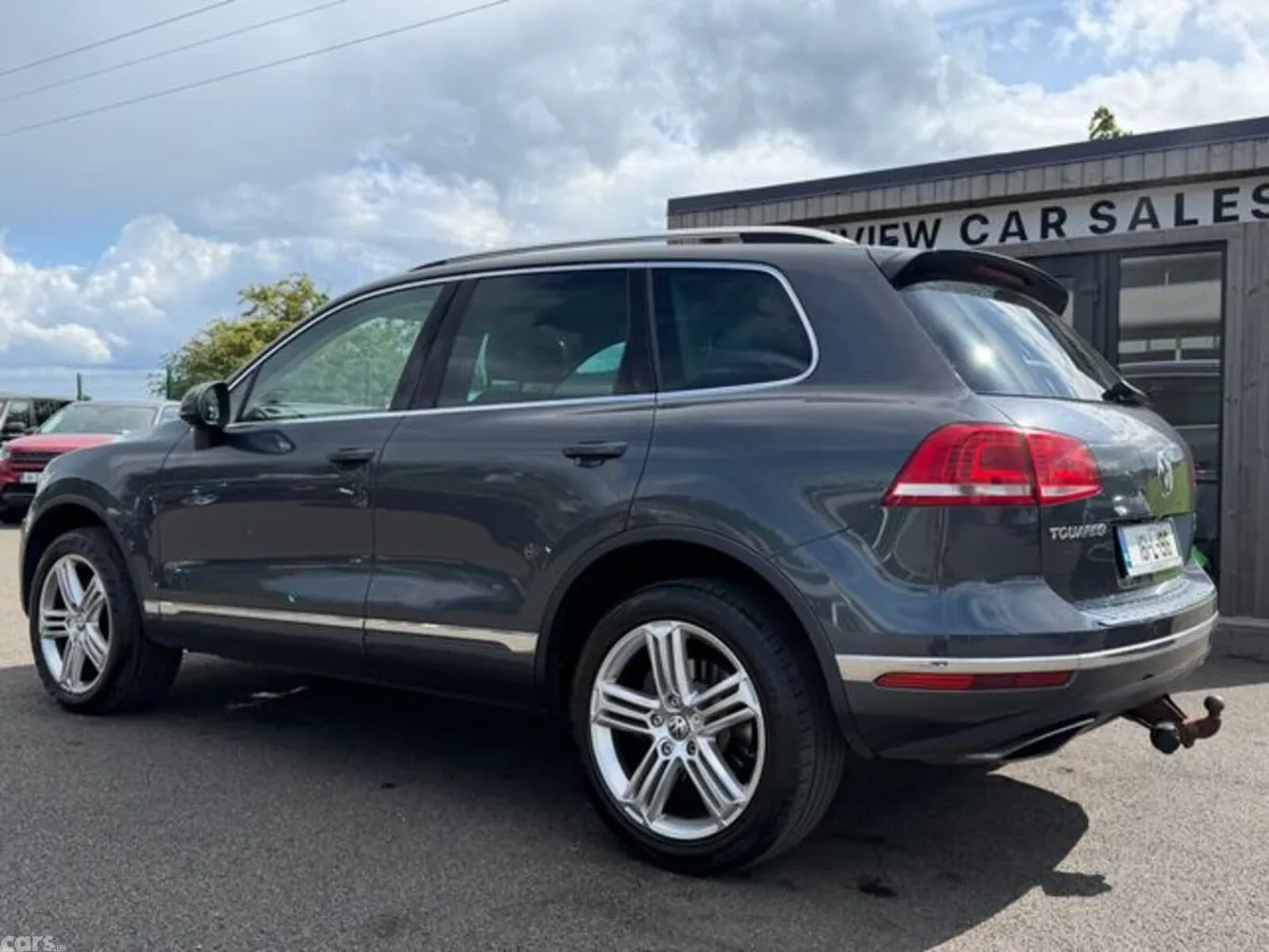 Volkswagen Touareg SUV, Diesel, 2016, Grey