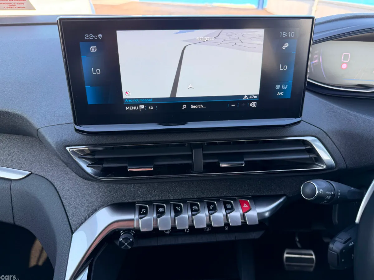 Peugeot 5008 MPV, Diesel, 2023, White