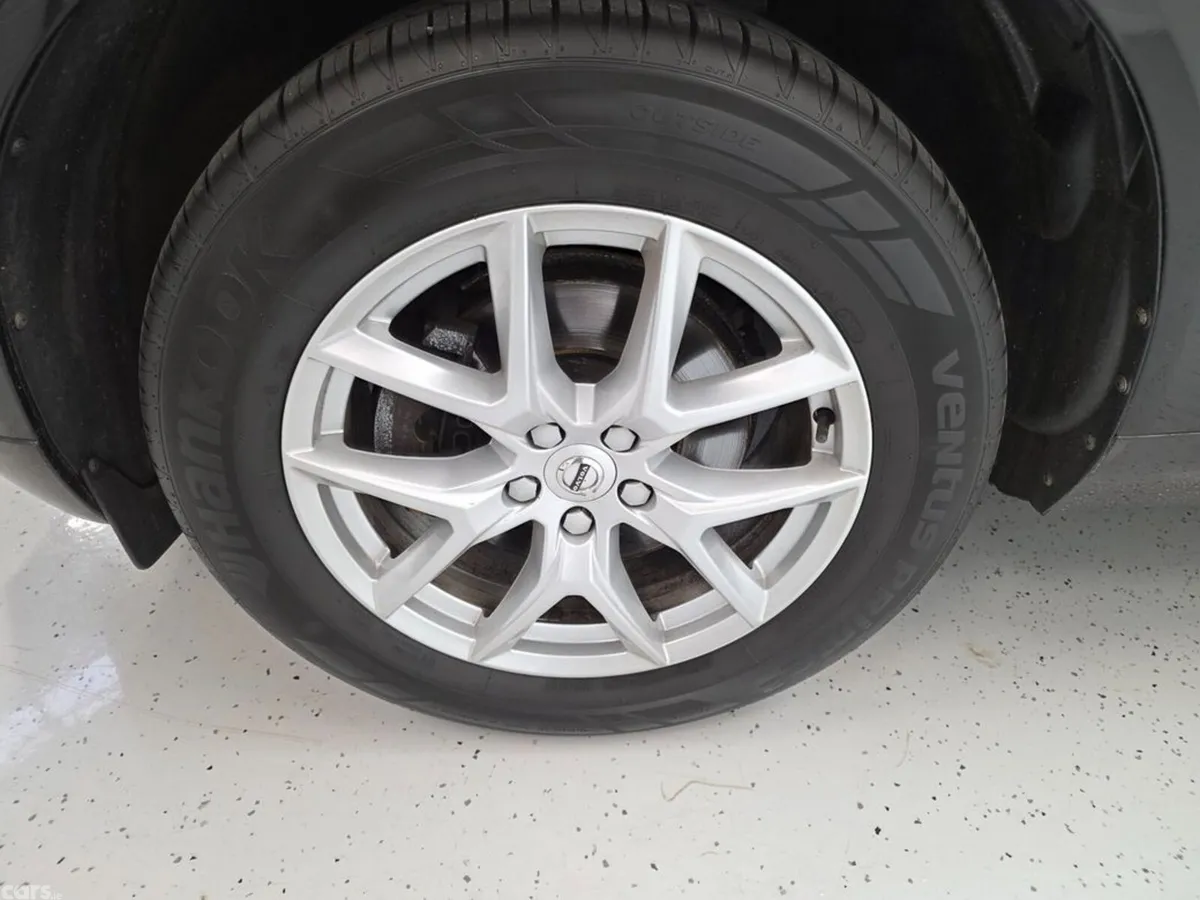 Volvo XC60 Estate, Diesel, 2019, Black