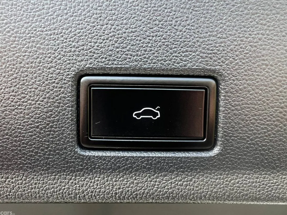Volkswagen T-Roc SUV, Diesel, 2020, White