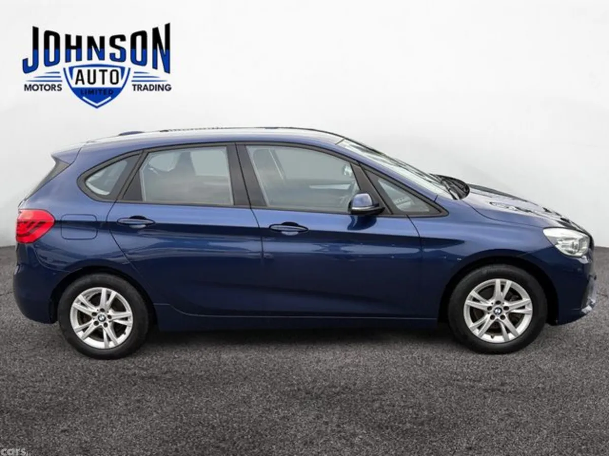BMW 2-Series Hatchback, Petrol, 2016, Blue