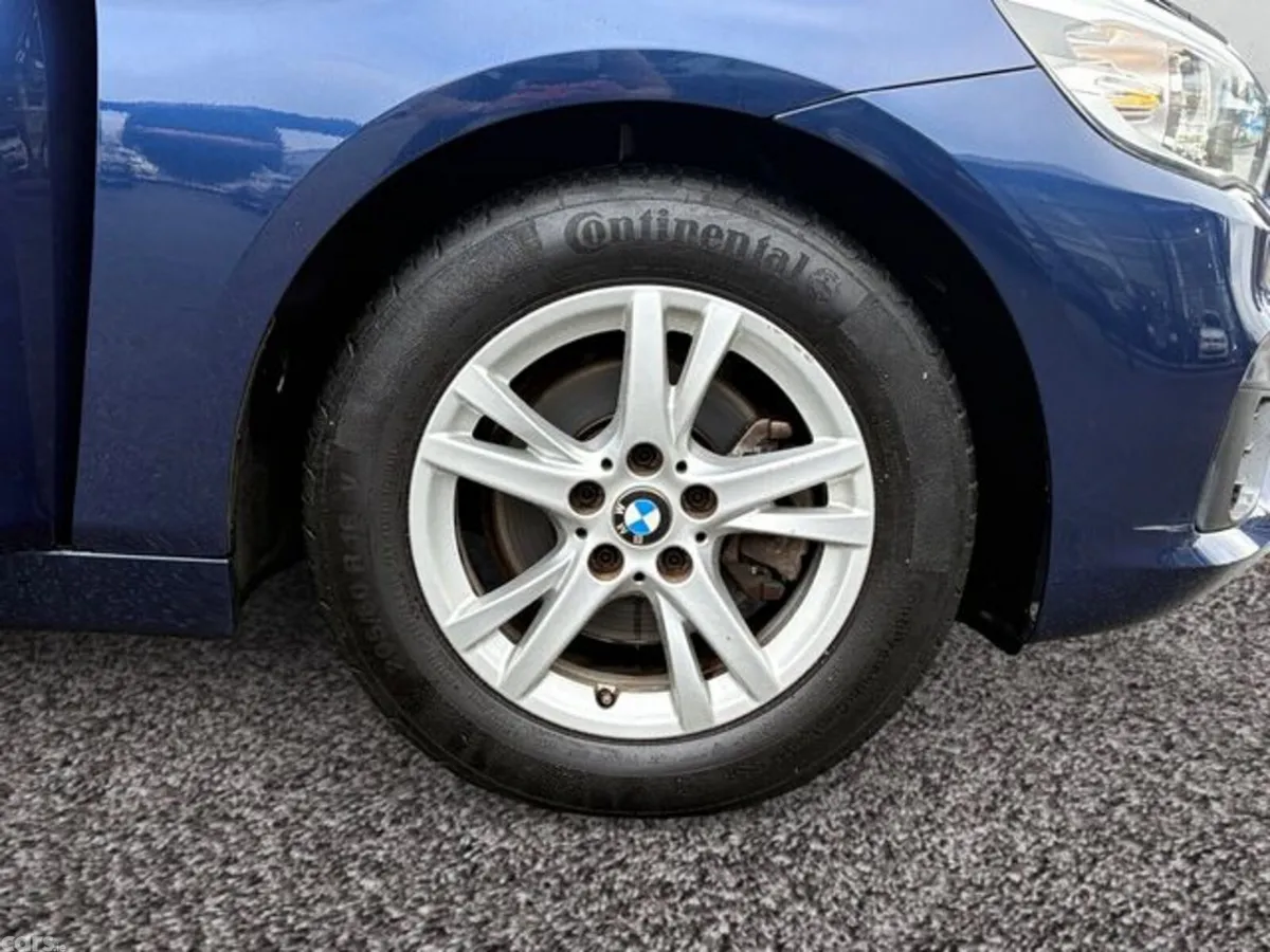 BMW 2-Series Hatchback, Petrol, 2016, Blue
