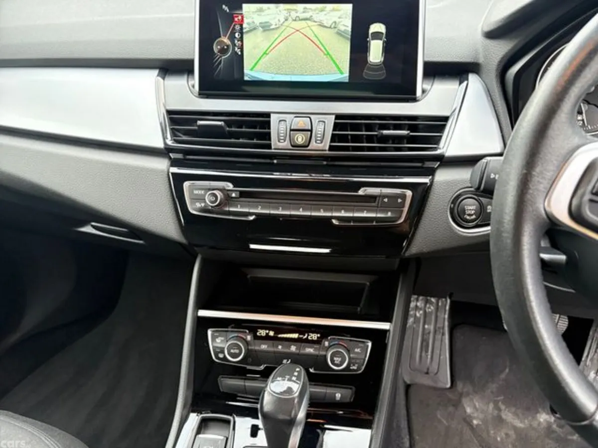 BMW 2-Series Hatchback, Petrol, 2016, Blue