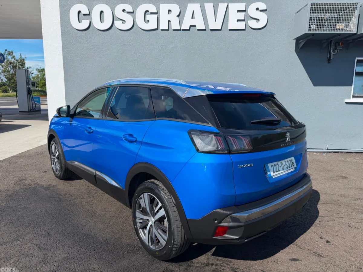 Peugeot 3008 MPV, Diesel, 2022, Blue