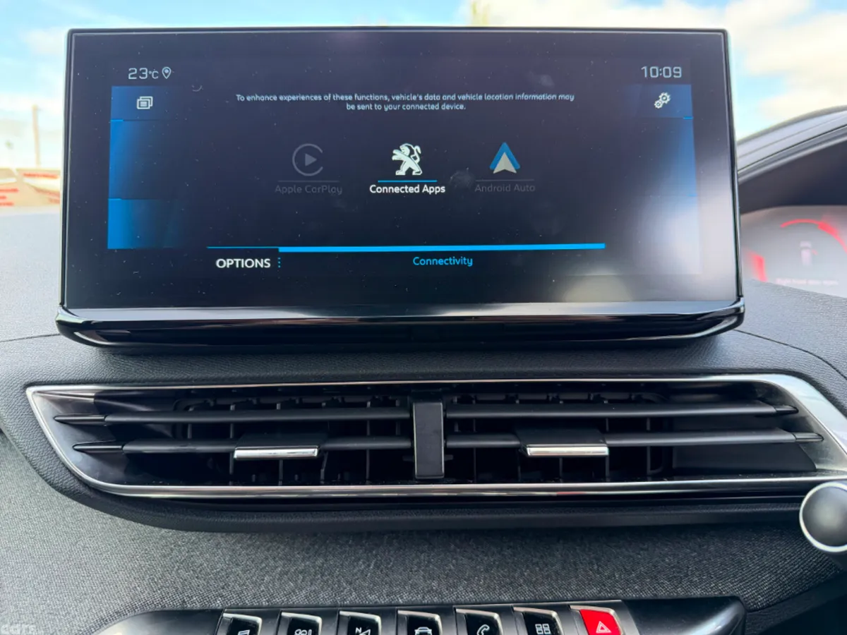 Peugeot 3008 MPV, Diesel, 2022, Blue
