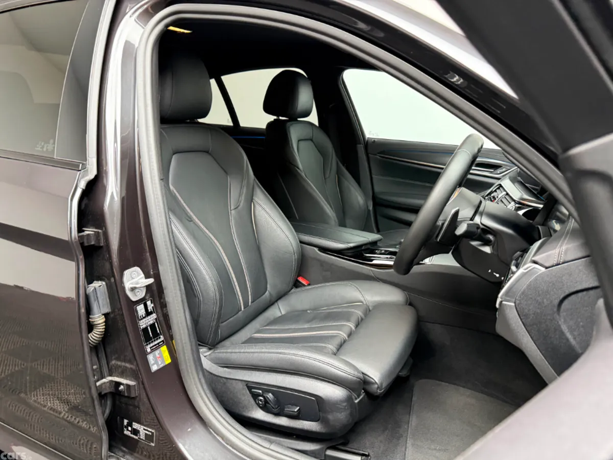 BMW 5-Series Saloon, Petrol Plug-in Hybrid, 2021, Grey
