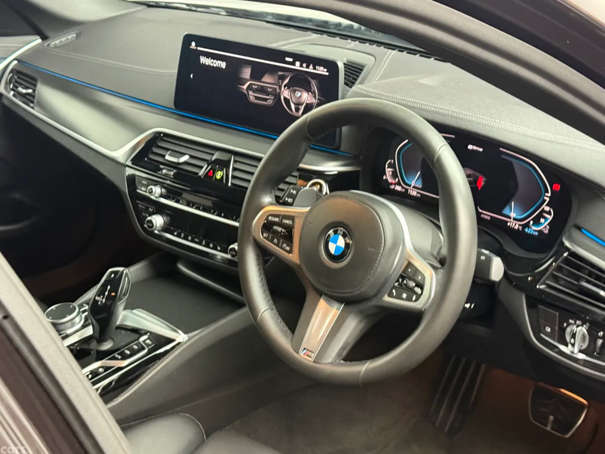 BMW 5-Series Saloon, Petrol Plug-in Hybrid, 2021, Grey