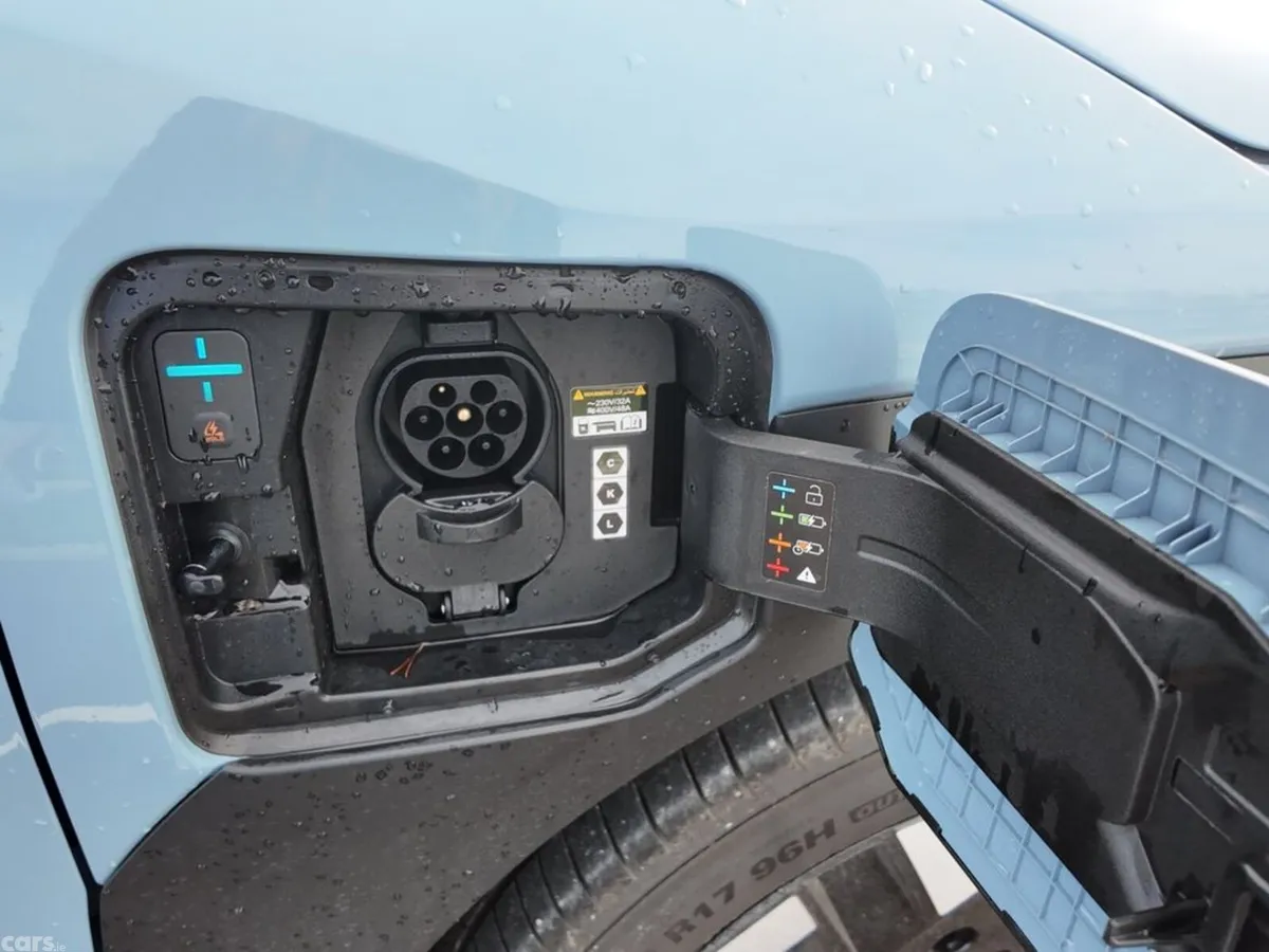 Kia EV3 SUV, Electric, 2027, Blue
