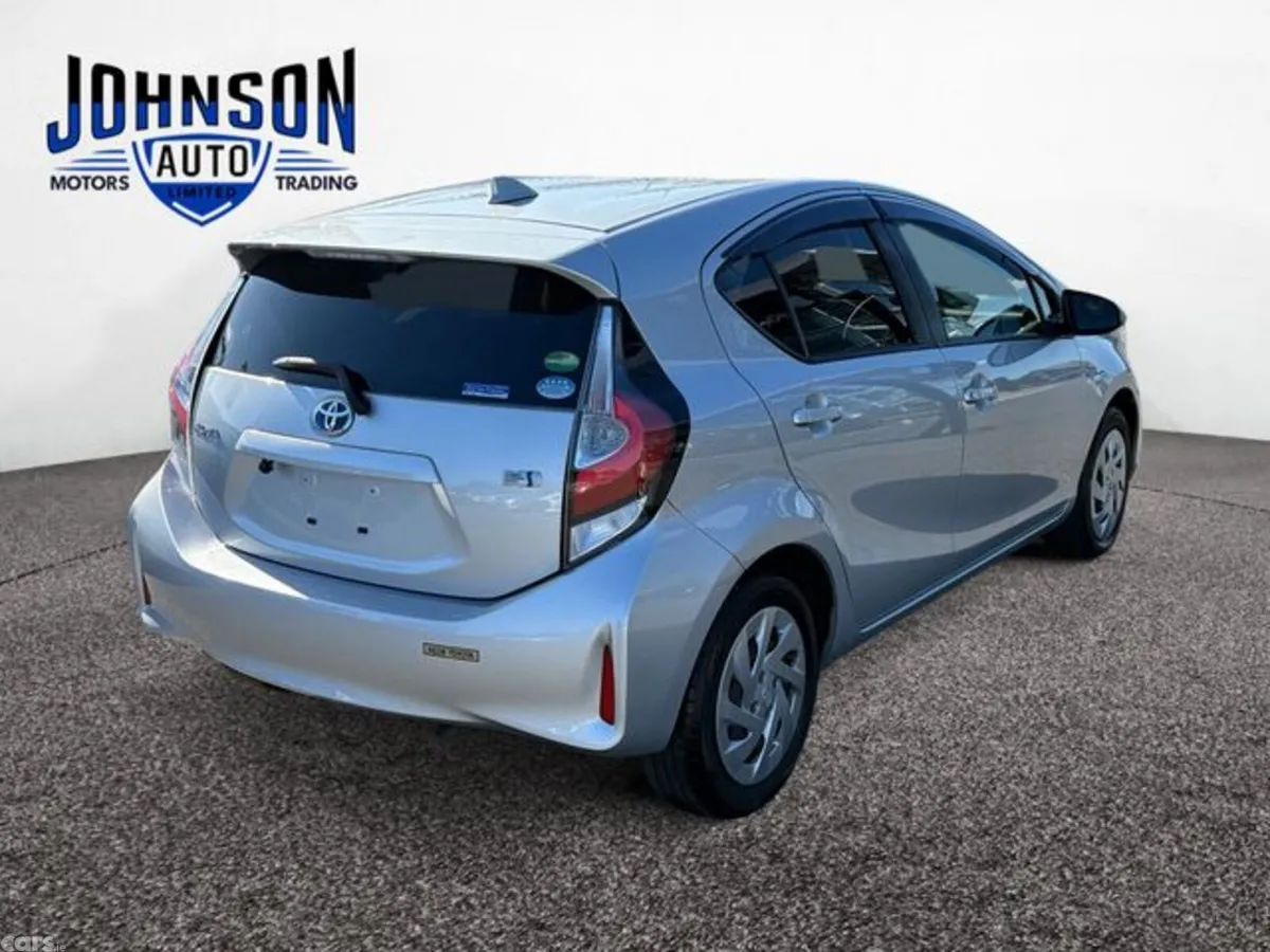 Toyota Aqua Hatchback, Petrol, 2018, Silver