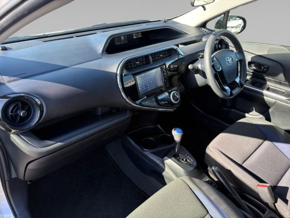 Toyota Aqua Hatchback, Petrol, 2018, Silver