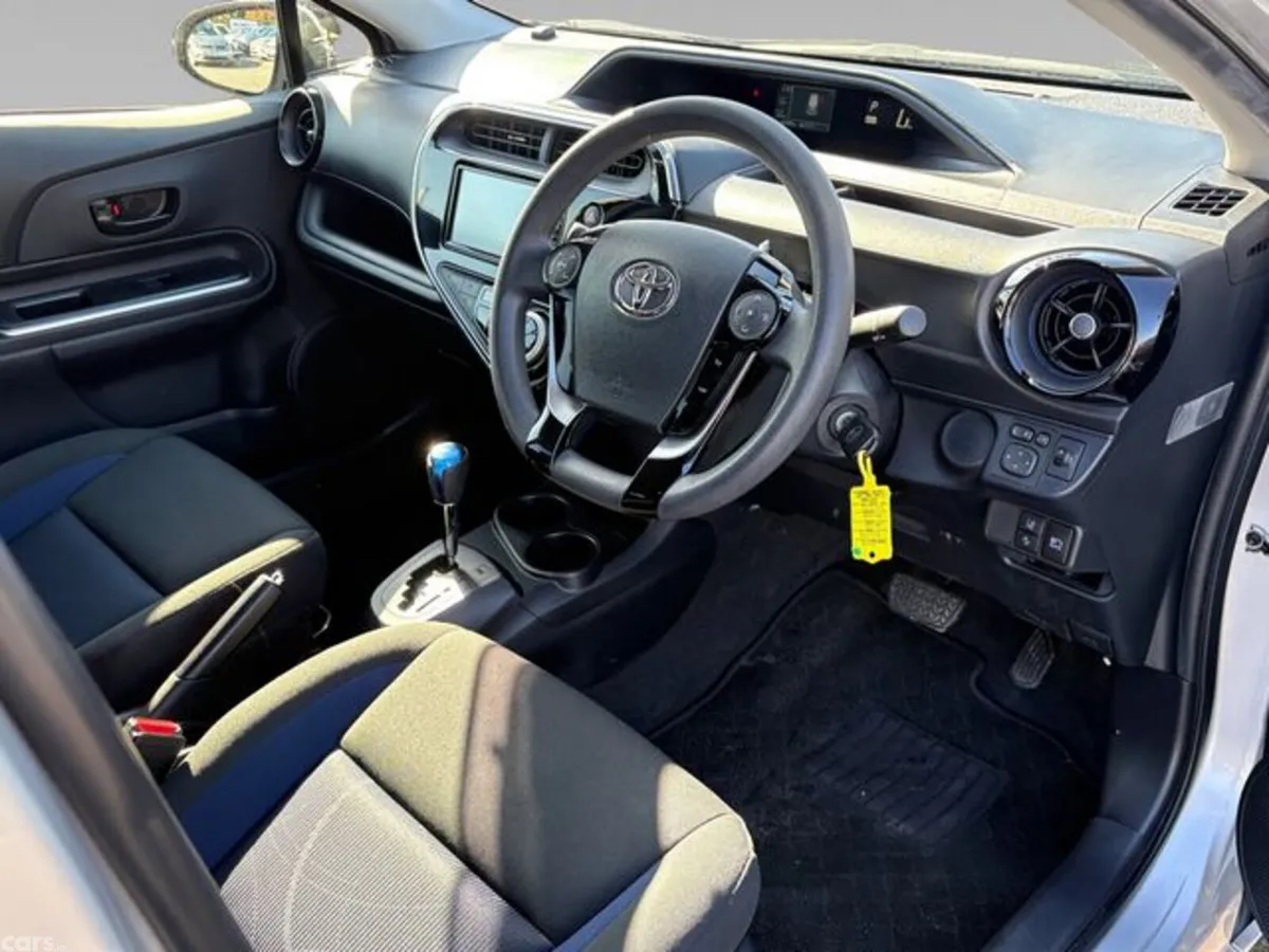 Toyota Aqua Hatchback, Petrol, 2018, Silver