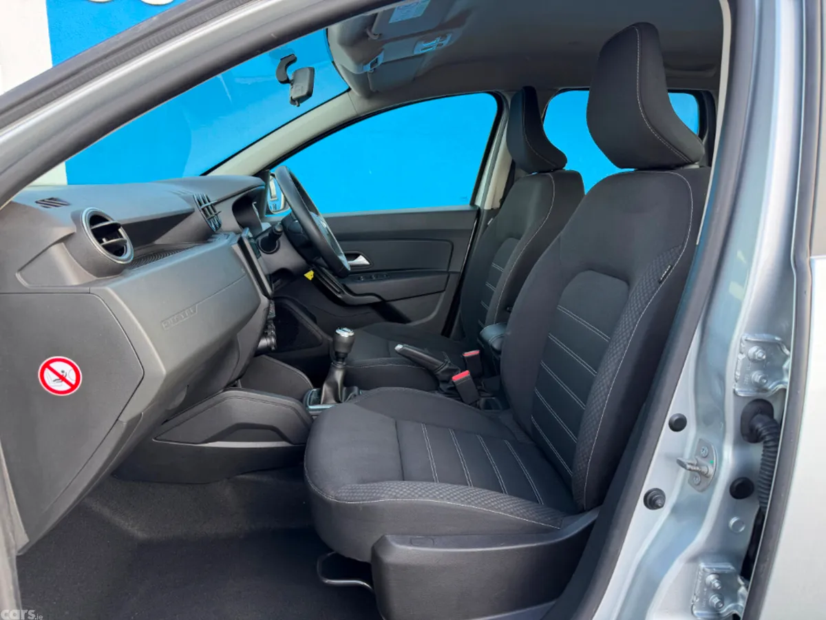 Dacia Duster SUV, Petrol, 2022, Grey