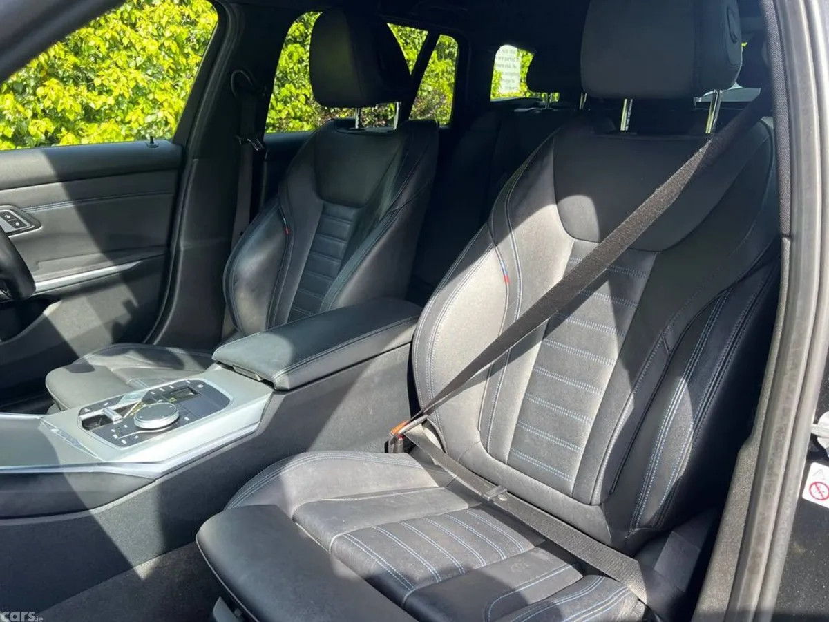 BMW 3-Series Estate, Diesel, 2023, Black