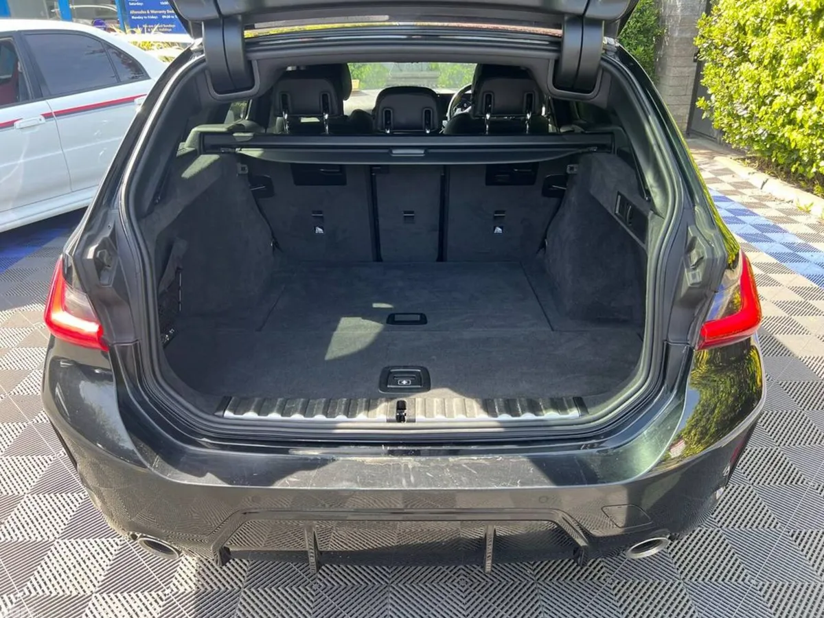 BMW 3-Series Estate, Diesel, 2023, Black
