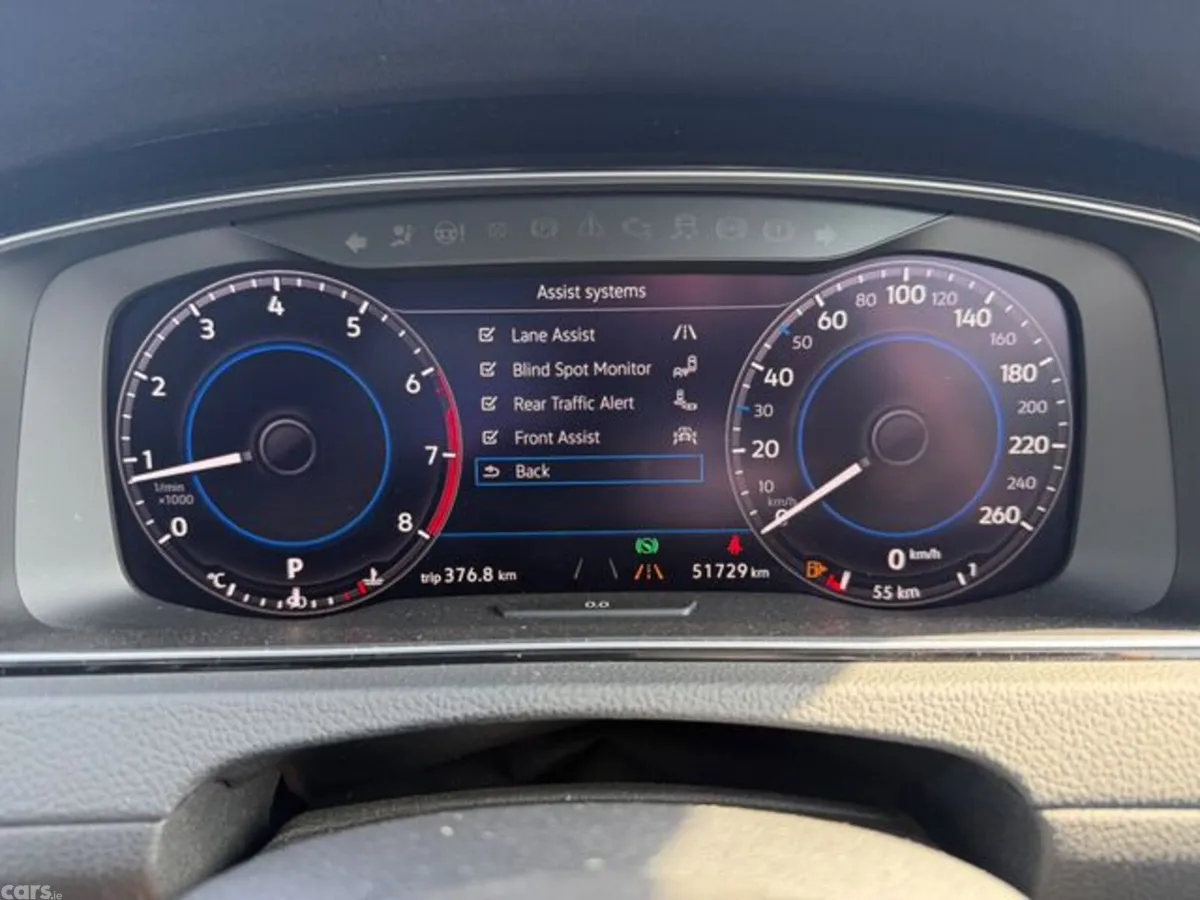 Volkswagen Golf Hatchback, Petrol, 2018, Yellow