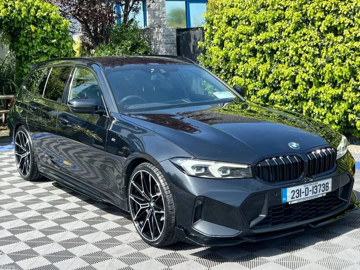 BMW 3-Series Estate, Diesel, 2023, Black