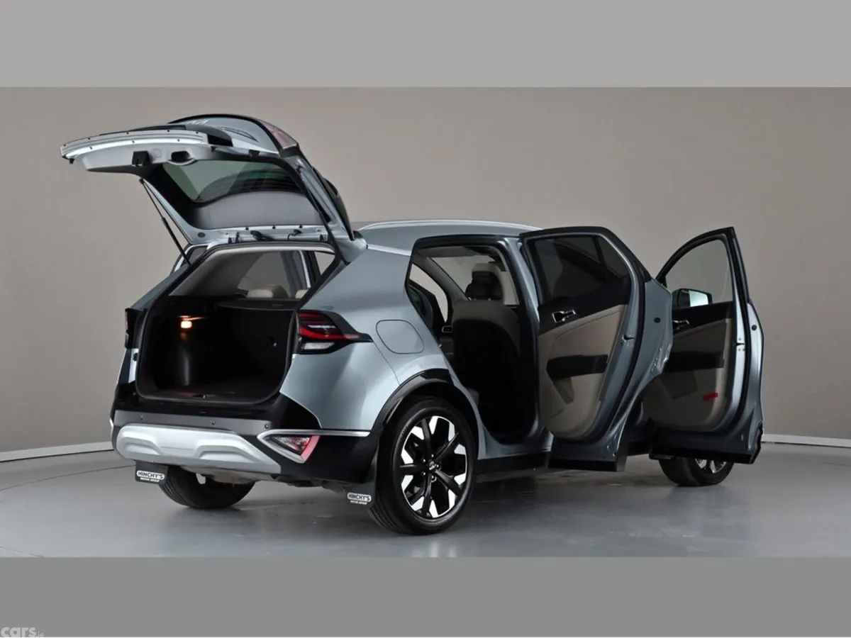 Kia Sportage SUV, Petrol Plug-in Hybrid, 2023, Grey
