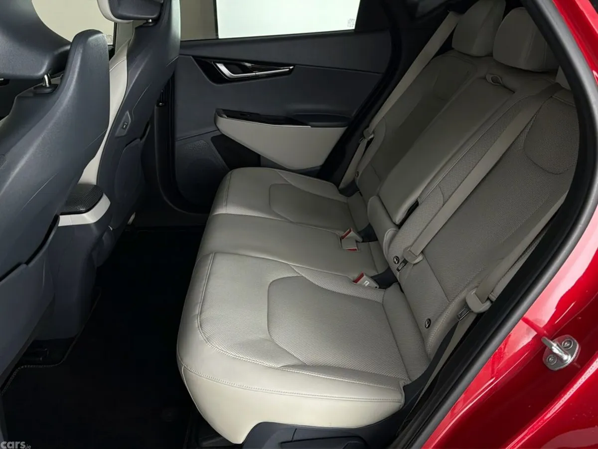 Kia EV6 MPV, Electric, 2023, Red