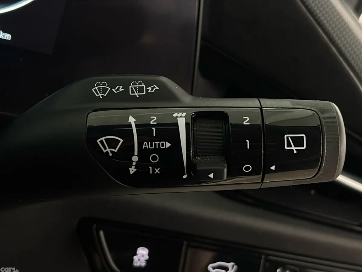 Kia Niro MPV, Electric, 2024, White