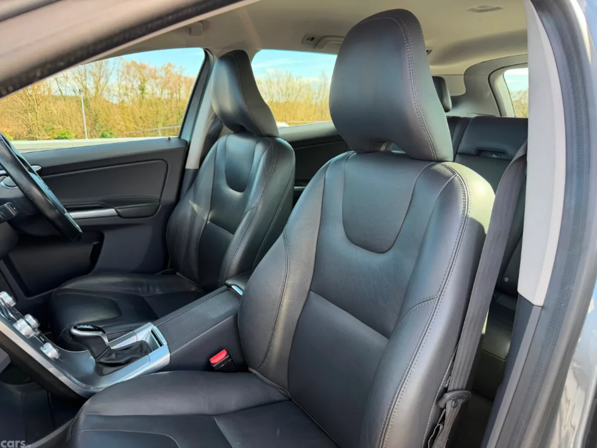 Volvo XC60 Estate, Diesel, 2017, Grey