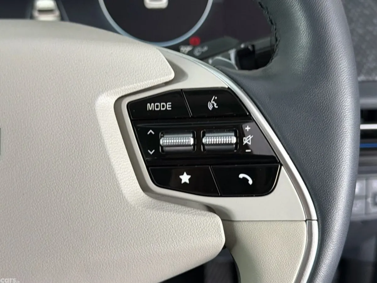 Kia EV6 MPV, Electric, 2023, Red