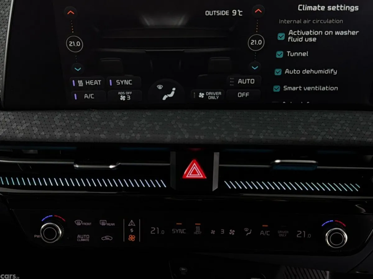 Kia EV6 MPV, Electric, 2023, Red