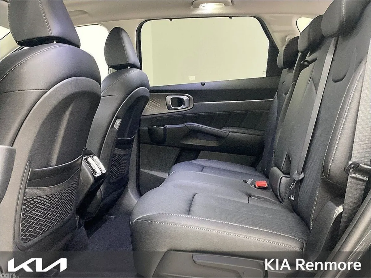 Kia Sorento SUV, Petrol Plug-in Hybrid, 2027, Grey