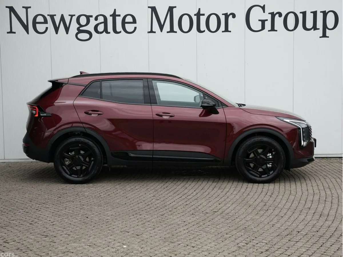 Kia Sportage SUV, Petrol Hybrid, 2027, Red