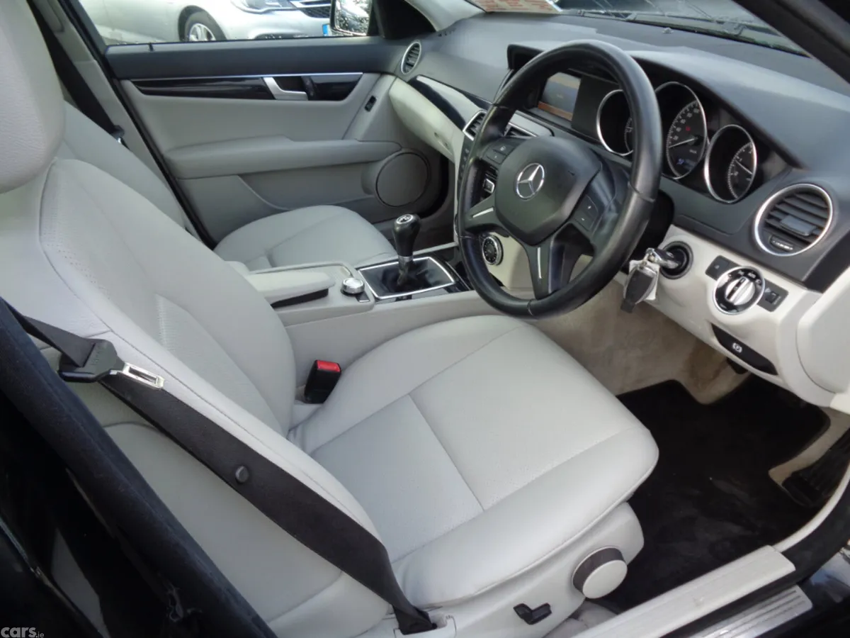 Mercedes-Benz C-Class Saloon, Diesel, 2012, Black