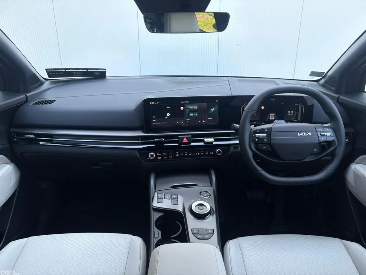 Kia Sportage SUV, Petrol Hybrid, 2027, Red